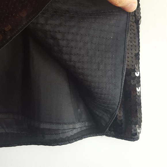 ▪︎Express▪︎Black Sequin Skirt - Picture 5 of 8